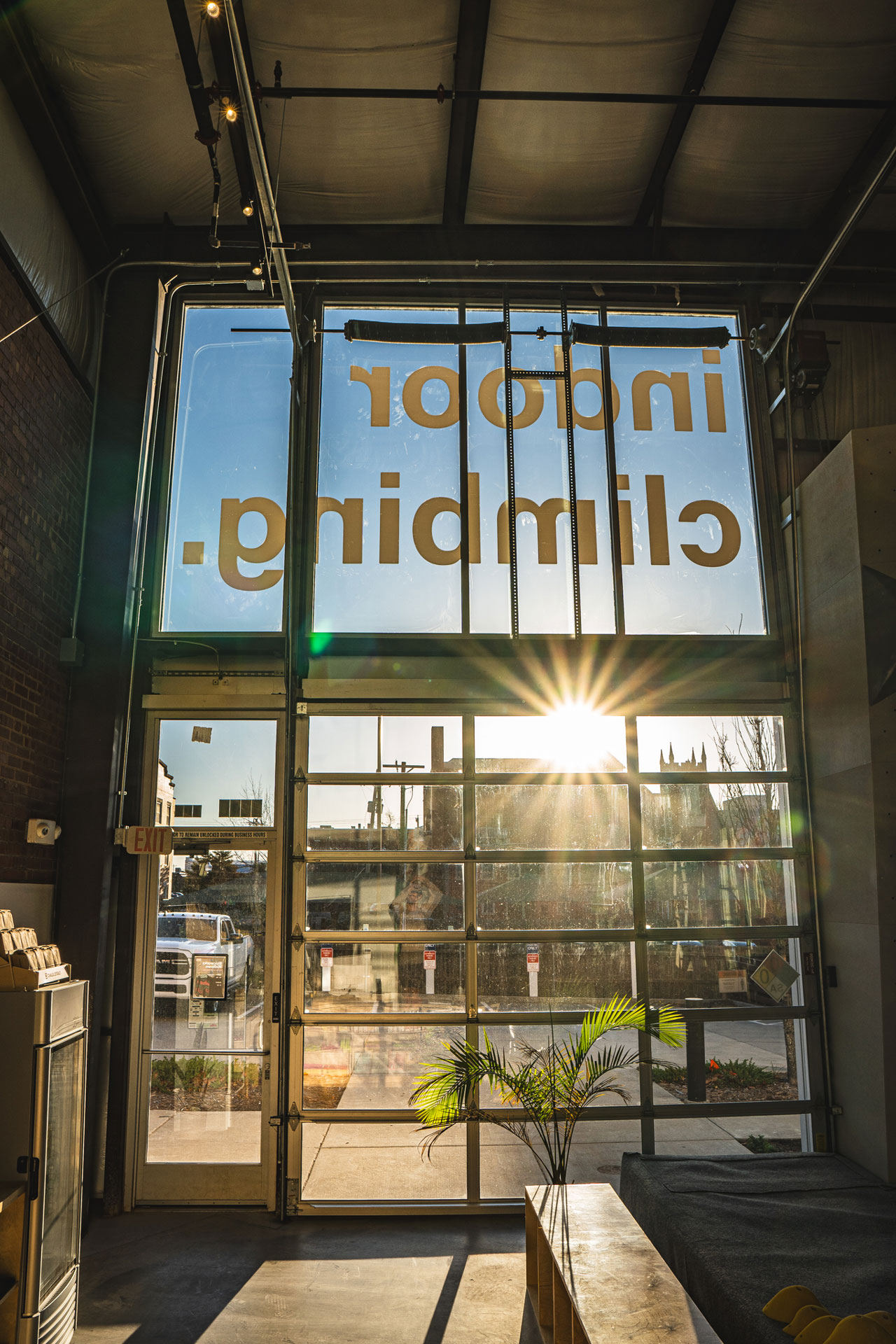 The sun shines through the windows at Blocworks Midtown