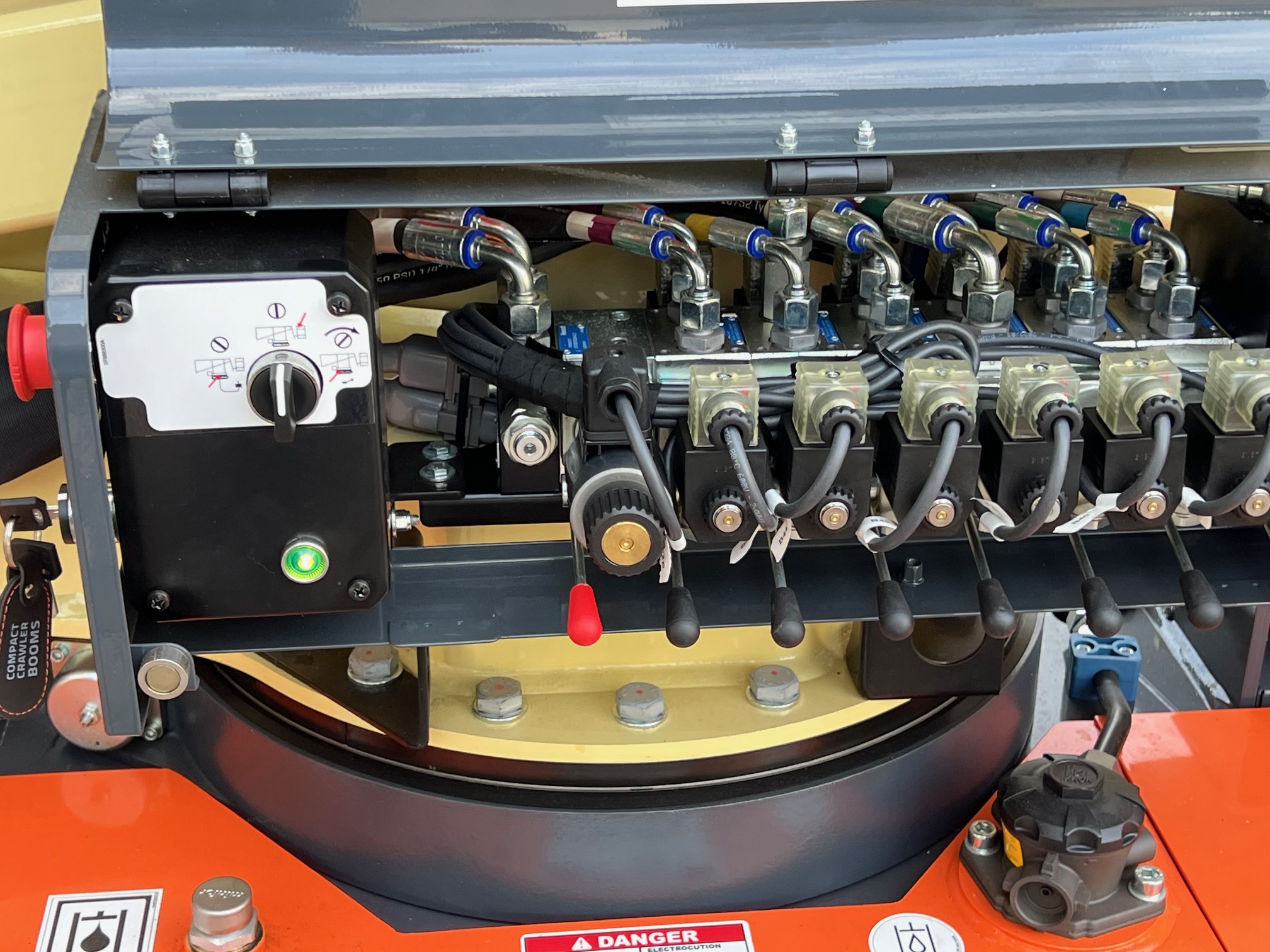 boom lift controller image