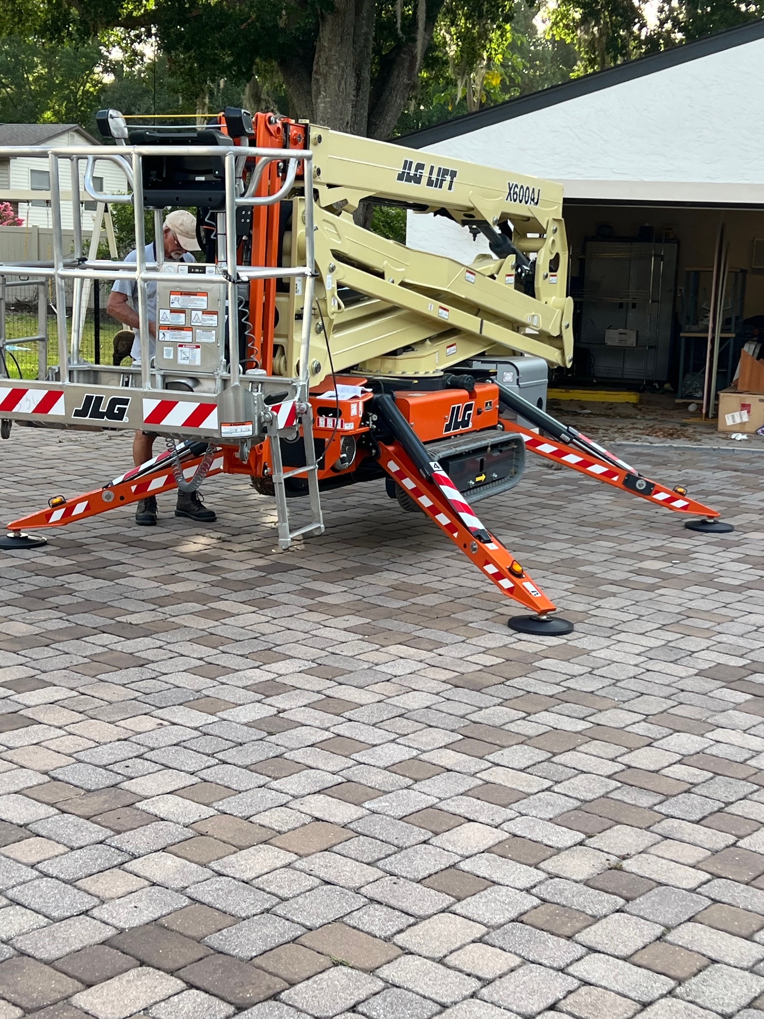boom lift with legs out image