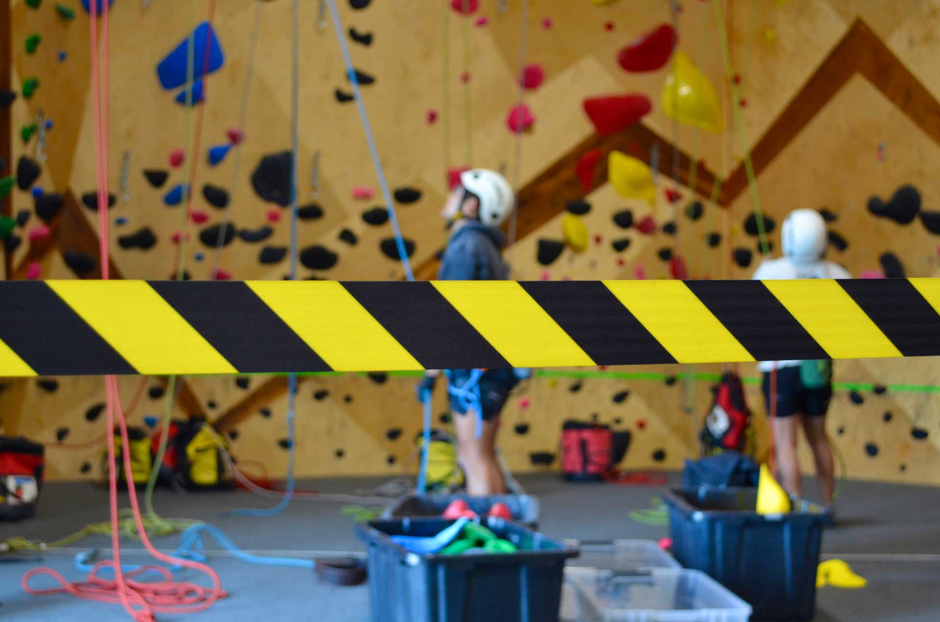 A routesetting barrier in use at the PRS Level 2 course