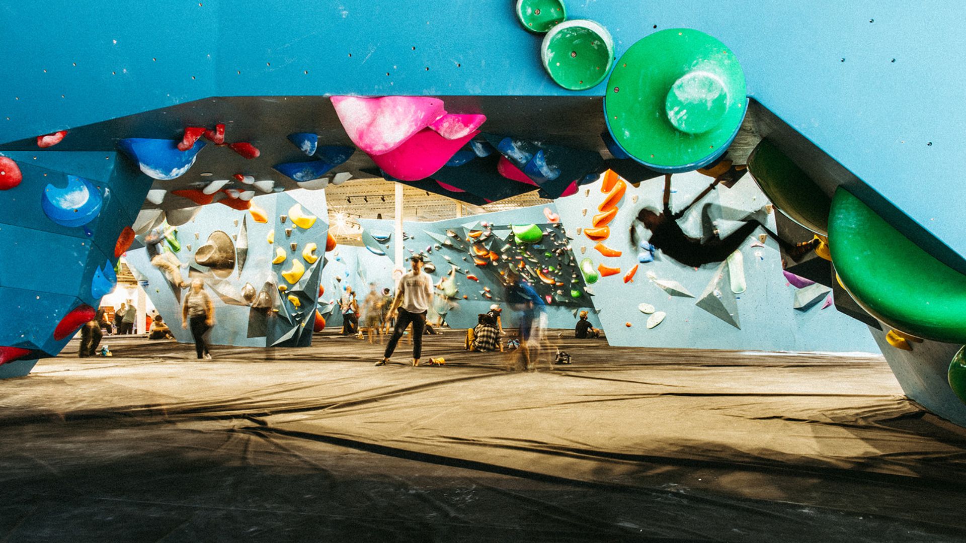 New Bouldering Project in Minnesota Features Over 11,000 Square Feet of Bouldering