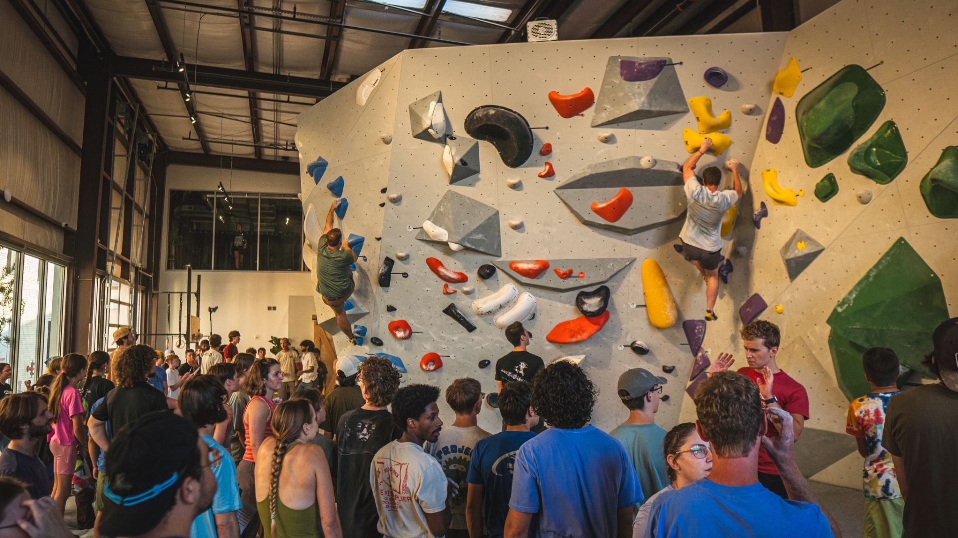 A busy climbing day at the new gym