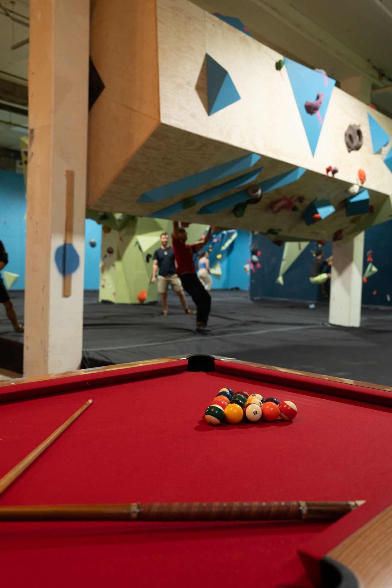 The rolling pin boulder and a billiards table at Castle