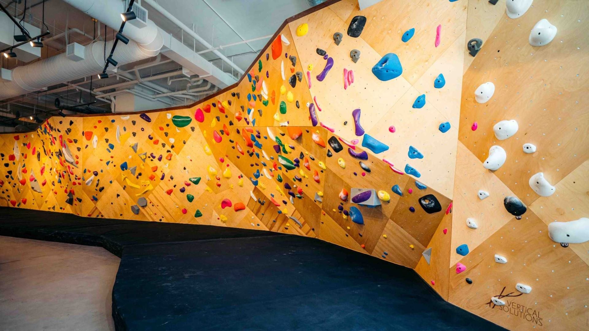 Fresh bouldering walls at Las Rocas