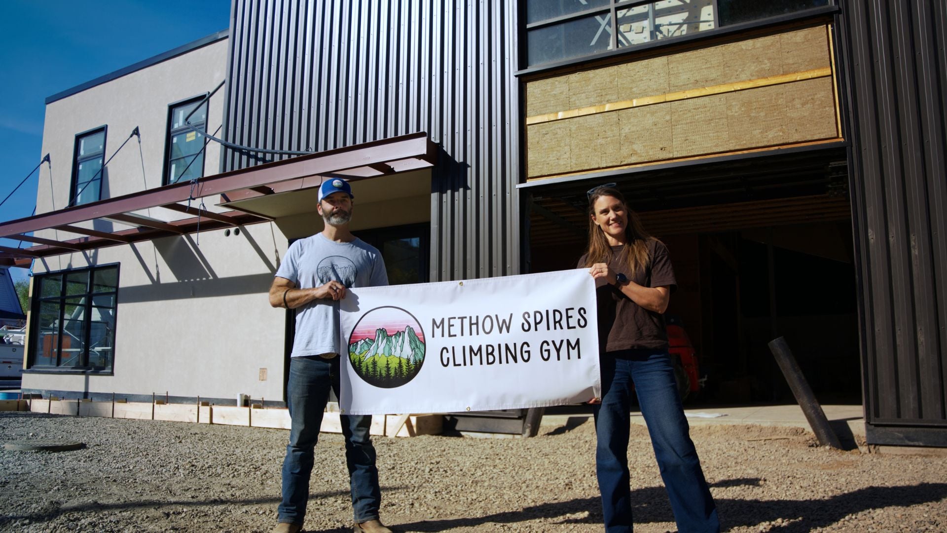Michiel Zuidweg and Kelly Jewell standing in front of Methow Spires