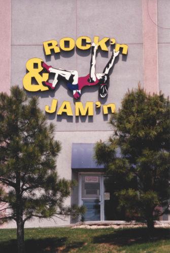 ROCK'n & JAM'n signage
