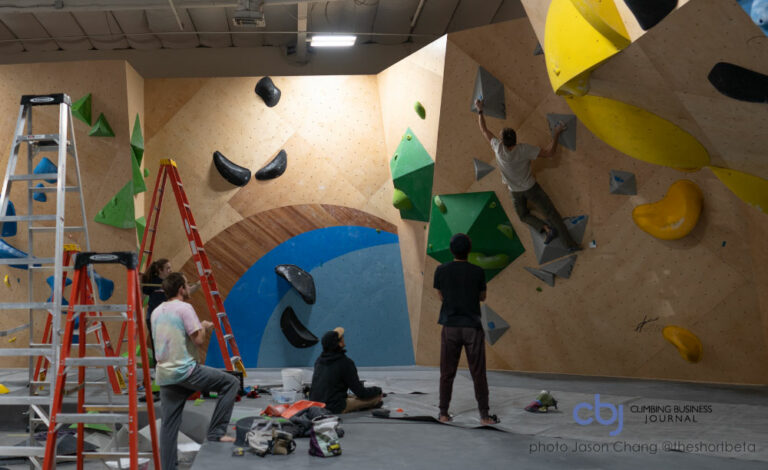 image of setters in a gym